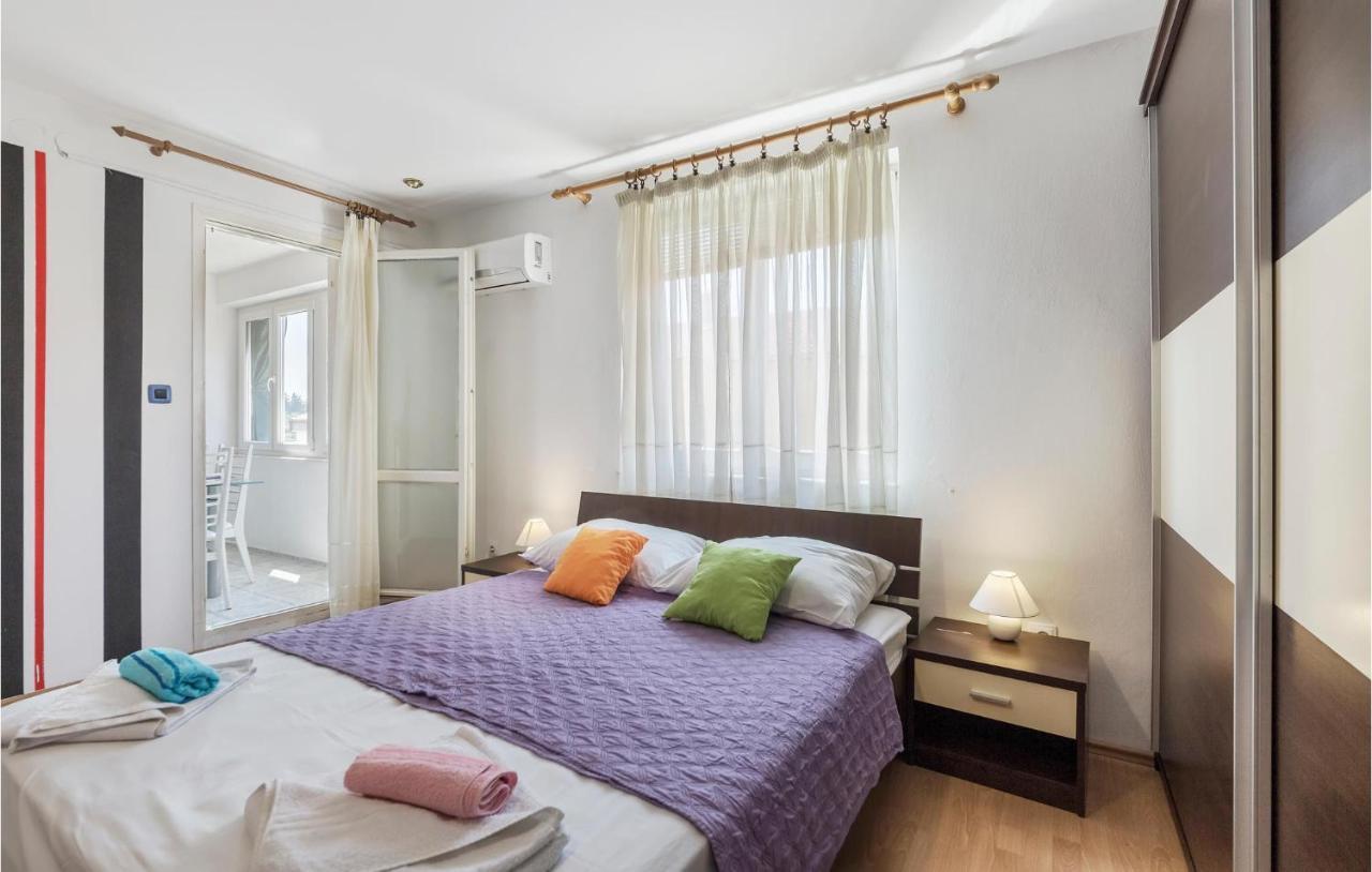 Nice Apartment In Pula With Kitchen 외부 사진